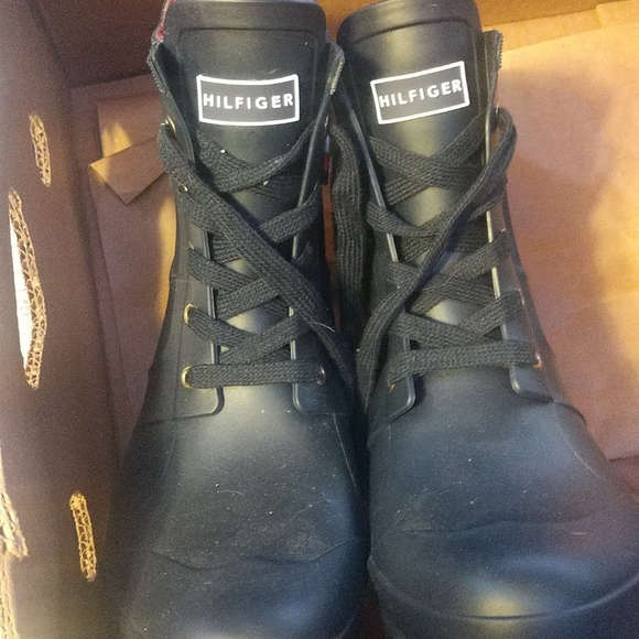 Tommy Hilfiger Rain Boots - Picture 4 of 6
